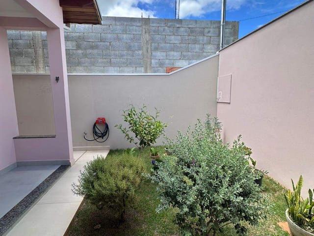 Casa com 200m² 2 quartos e 1 banheiro, à venda, no bairro Jatobás em Extrema