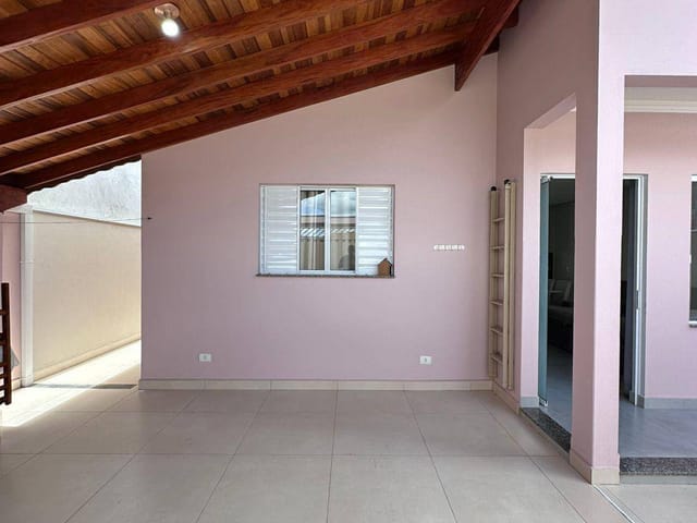 Casa com 200m² 2 quartos e 1 banheiro, à venda, no bairro Jatobás em Extrema