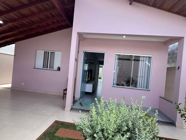 Casa com 200m² 2 quartos e 1 banheiro, à venda, no bairro Jatobás em Extrema