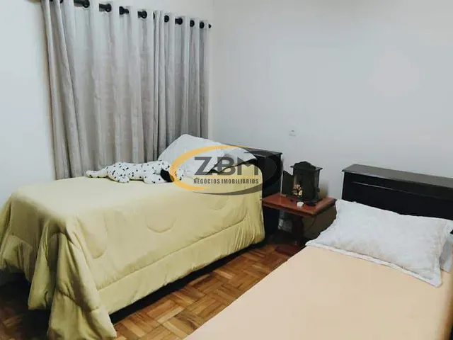 Casa 4 quartos e 2 banheiros, para alugar, no bairro Ipanema em Londrina