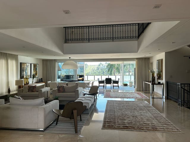 Casa com 560m² 4 quartos e 7 banheiros, à venda, no bairro Alphaville em Santana de Parnaíba