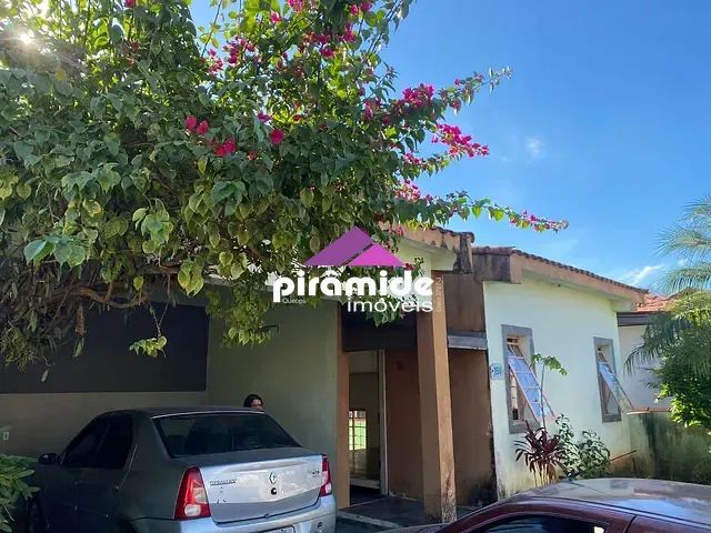 Casa com 348m² 4 quartos e 4 banheiros, à venda, no bairro Urbanova em São José dos Campos