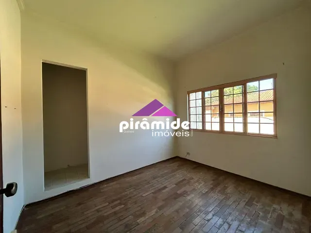 Casa com 348m² 4 quartos e 4 banheiros, à venda, no bairro Urbanova em São José dos Campos