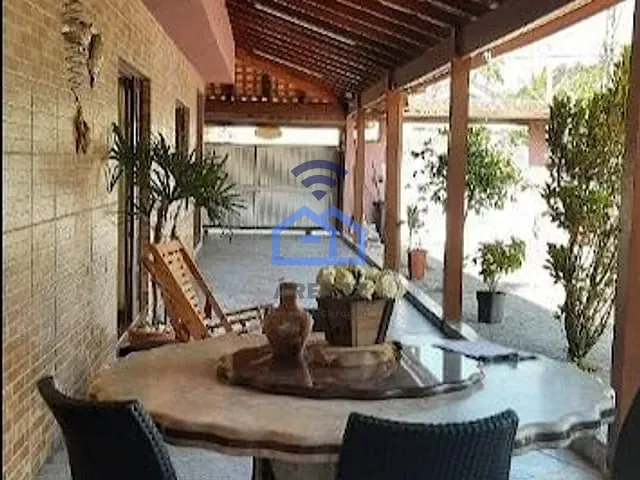 Casa com 643m² 4 quartos e 3 banheiros, à venda, no bairro Massaguaçu em Caraguatatuba