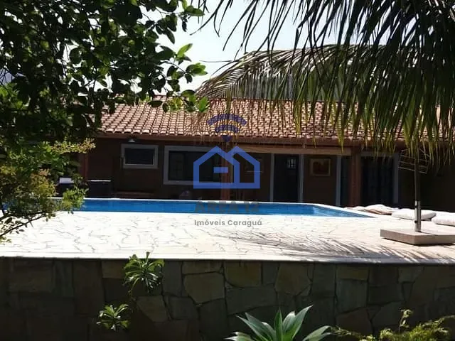 Casa com 643m² 4 quartos e 3 banheiros, à venda, no bairro Massaguaçu em Caraguatatuba