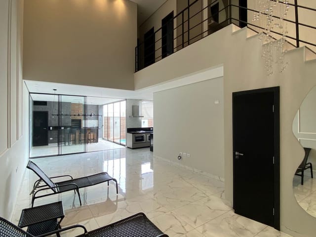 Casa com 200m² 4 quartos e 4 banheiros, à venda, no bairro Gleba Esperança em Londrina