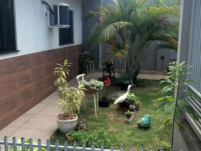 Casa com 259m² 3 quartos e 3 banheiros, à venda, no bairro Seis de Agosto em Cambé
