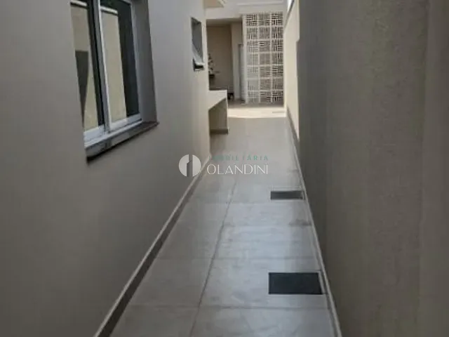 Casa com 200m² 2 quartos e 3 banheiros, à venda, no bairro Jardim Blumenau em Artur Nogueira
