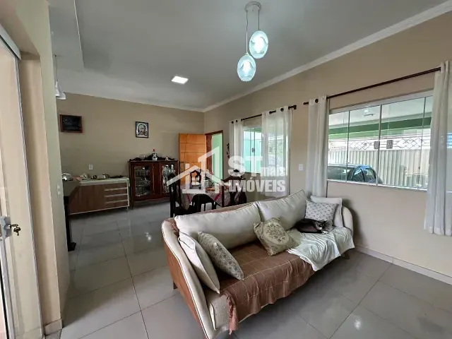 Casa com 200m² 3 quartos e 1 banheiro, à venda, no bairro Jardim Rio Verde em Andradas