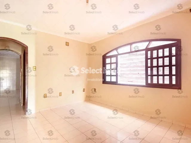 Casa com 150m² 3 quartos e 2 banheiros, à venda, no bairro Vila Magini em Mauá