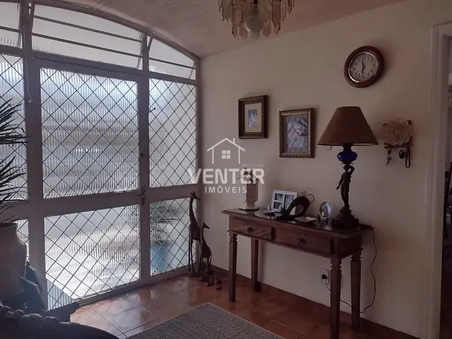 Casa com 347m² 4 quartos e 3 banheiros, à venda, no bairro Santa Rita em Taubaté