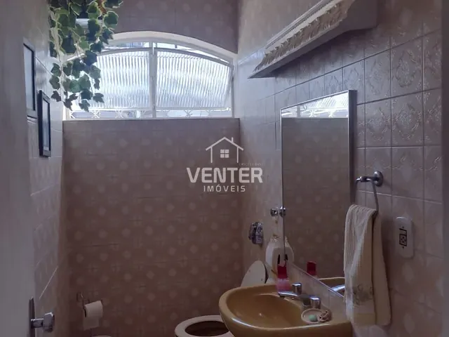 Casa com 347m² 4 quartos e 3 banheiros, à venda, no bairro Santa Rita em Taubaté