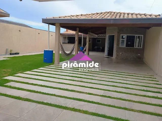 Casa com 360m² 2 quartos e 1 banheiro, à venda, no bairro Jardim Colônia em Jacareí