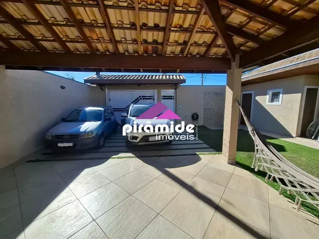 Casa com 360m² 2 quartos e 1 banheiro, à venda, no bairro Jardim Colônia em Jacareí