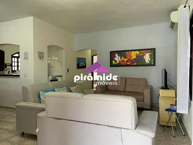 Casa com 360m² 2 quartos e 1 banheiro, à venda, no bairro Pontal de Santa Marina em Caraguatatuba