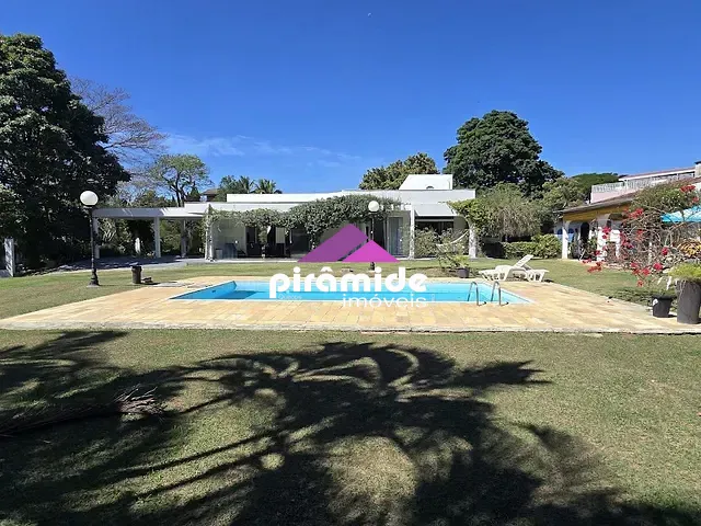 Casa 3 quartos e 3 banheiros, à venda, no bairro Bosque dos Eucaliptos em São José dos Campos