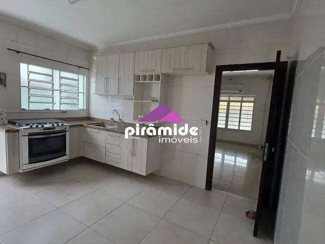 Casa com 188m² 4 quartos e 3 banheiros, à venda, no bairro Jardim Paraíba em Jacareí