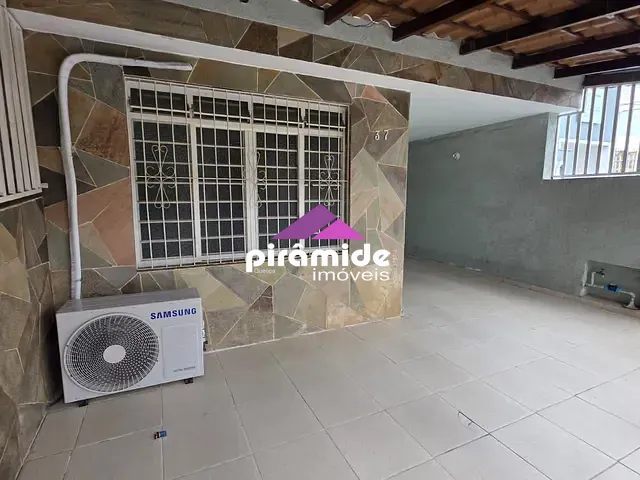 Casa com 188m² 4 quartos e 3 banheiros, à venda, no bairro Jardim Paraíba em Jacareí