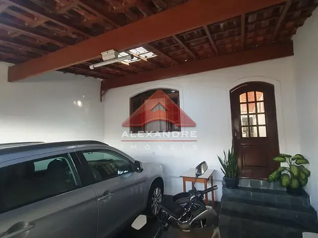 Casa com 125m² 3 quartos e 2 banheiros, à venda, no bairro Vila Tesouro em São José dos Campos