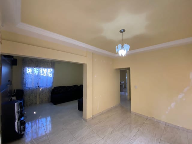 Casa com 480m² 3 quartos e 4 banheiros, à venda, no bairro Nova Rússia em Ponta Grossa