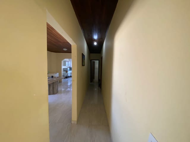 Casa com 480m² 3 quartos e 4 banheiros, à venda, no bairro Nova Rússia em Ponta Grossa