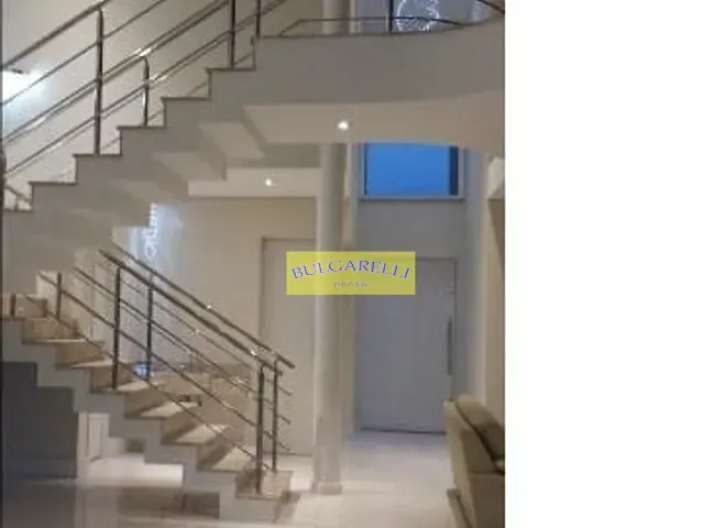 Casa com 1050m² 3 quartos e 6 banheiros, à venda, no bairro Cidade Santos Dumont em Jundiaí