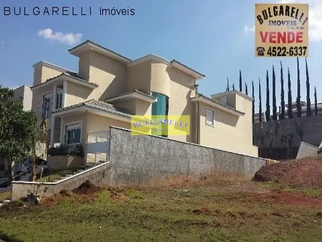Casa com 1050m² 3 quartos e 6 banheiros, à venda, no bairro Cidade Santos Dumont em Jundiaí