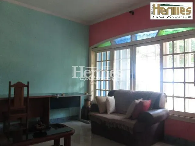 Casa com 250m² 4 quartos e 4 banheiros, à venda, no bairro João Aranha em Paulínia