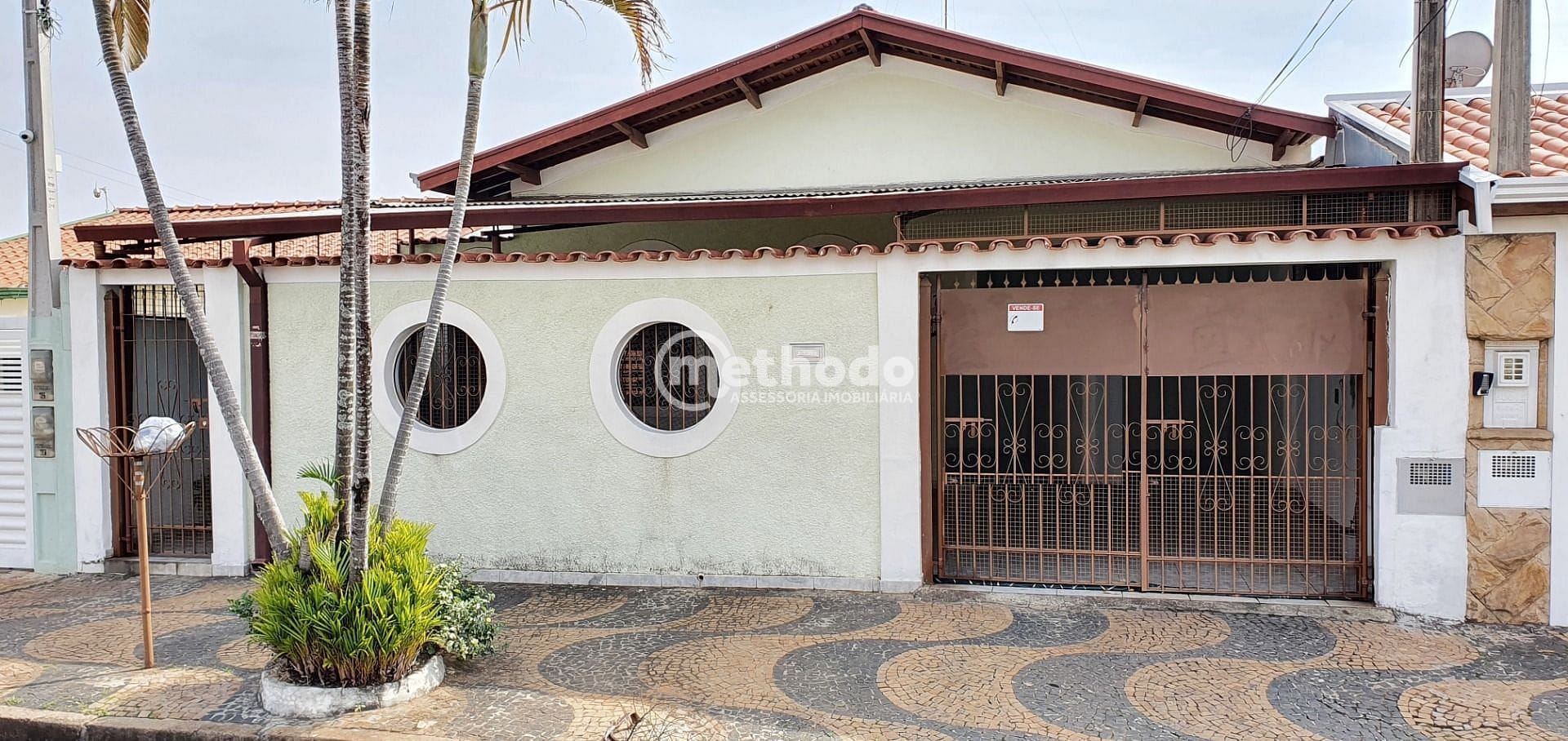 Casa, 3 quartos, 244 m² - Foto 1