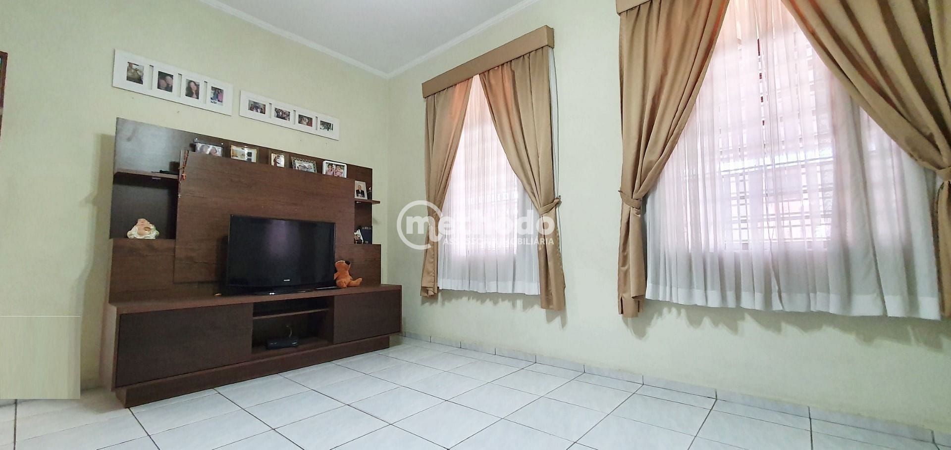 Casa, 3 quartos, 244 m² - Foto 3