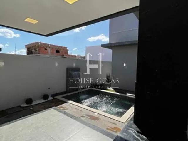 Casa com 300m² 3 quartos e 4 banheiros, à venda, no bairro Jardins Bolonha em Senador Canedo