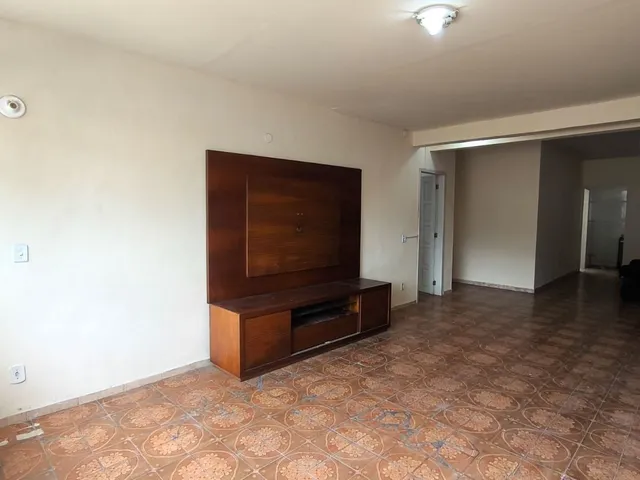Foto do Casa - Casa para 4 quartos locação, São Francisco, Niterói, RJ | SelfSpin