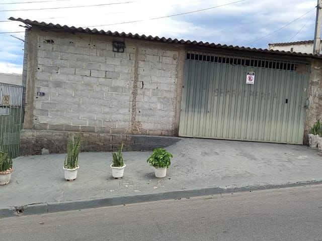Casa com 300m² 3 quartos e 3 banheiros, à venda, no bairro Jardim Imperial em Atibaia