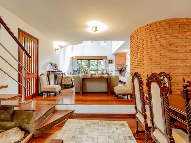 Casa com 307m² 4 quartos e 4 banheiros, à venda, no bairro Alphaville em Santana de Parnaíba