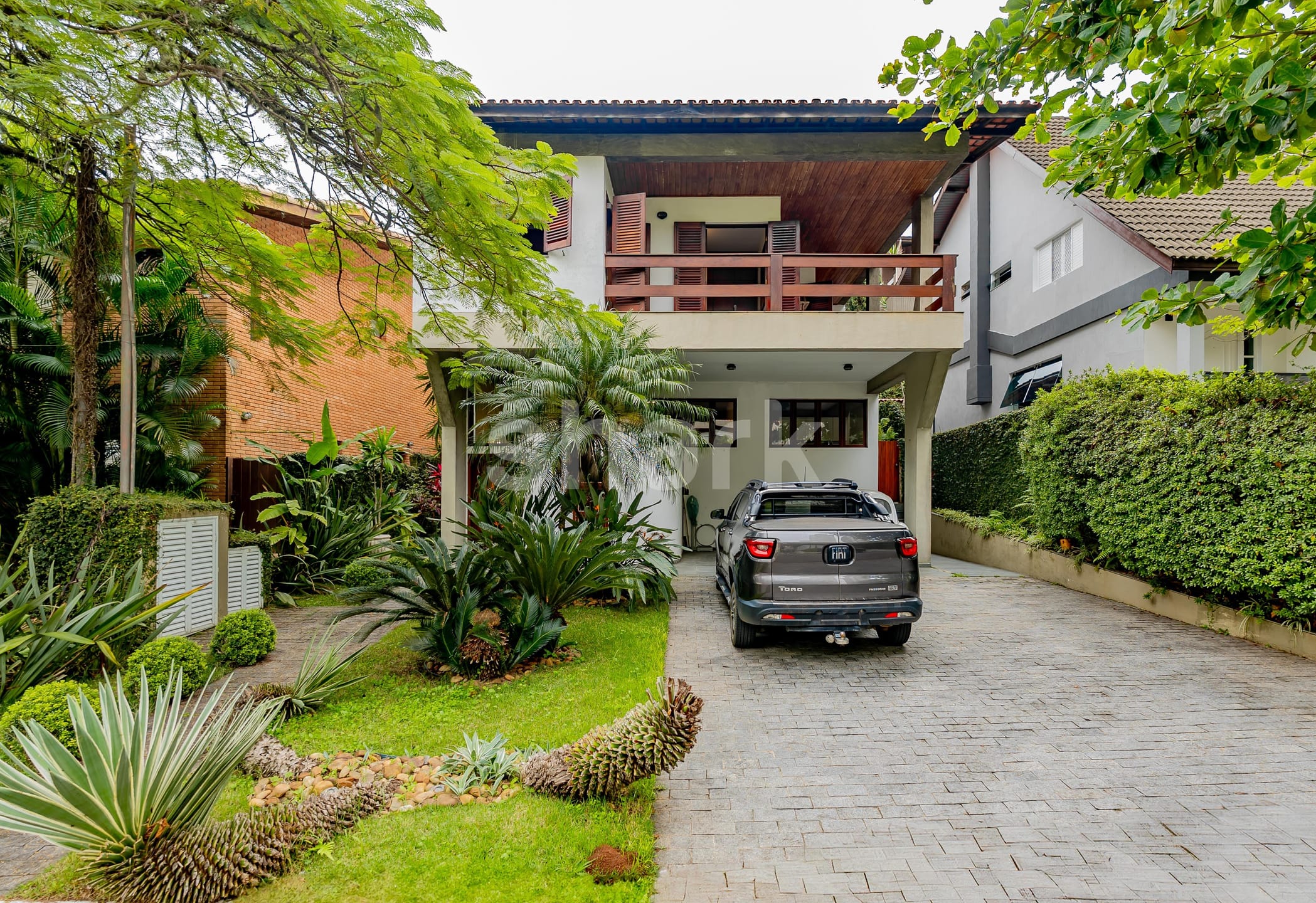 Casa em Alphaville — foto 1