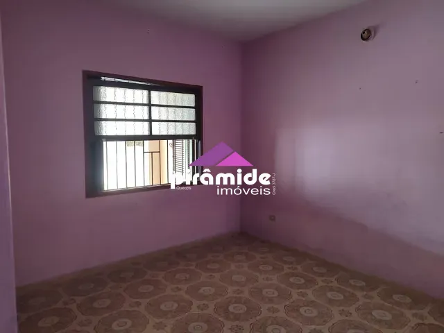 Casa com 250m² 2 quartos e 2 banheiros, à venda, no bairro Poiares em Caraguatatuba