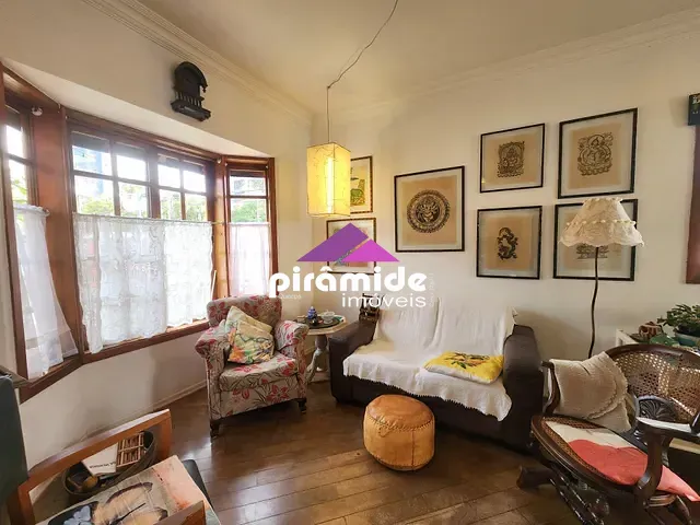 Casa 3 quartos e 3 banheiros, à venda, no bairro Parque Residencial Aquarius em São José dos Campos