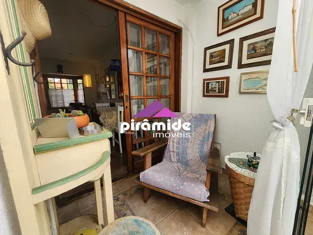 Casa 3 quartos e 3 banheiros, à venda, no bairro Parque Residencial Aquarius em São José dos Campos
