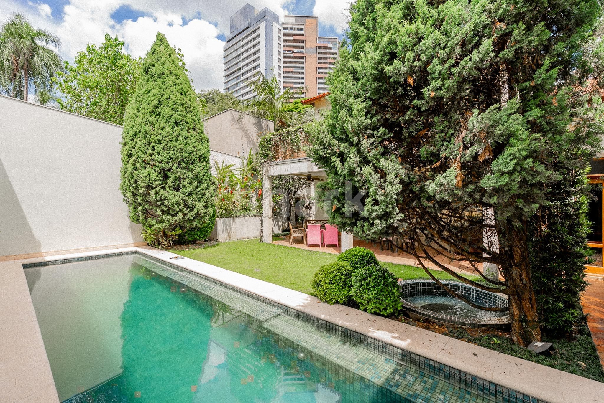 Casa em Alto de Pinheiros — foto 2