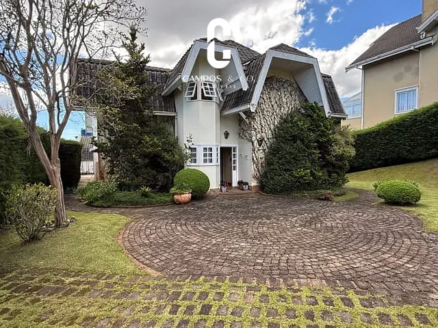 Casa com 1446m² 6 quartos e 7 banheiros, à venda, no bairro Colinas de Capivari em Campos do Jordão