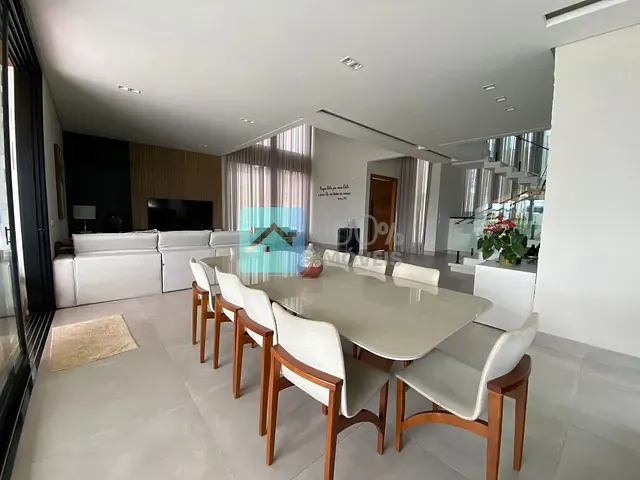Casa com 600m² 3 quartos e 5 banheiros, à venda, no bairro Condomínio Residencial Colinas do Paratehy em São José dos Campos