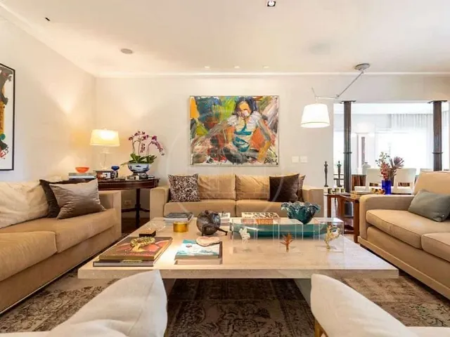 Casa com 502m² 4 quartos e 6 banheiros, à venda, no bairro Jardim Petrópolis em São Paulo