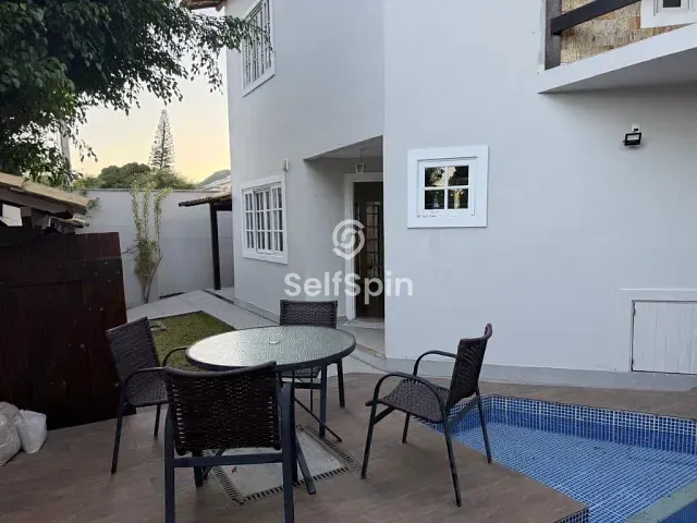 Casa 3 quartos e 3 banheiros, para alugar, no bairro Piratininga em Niterói