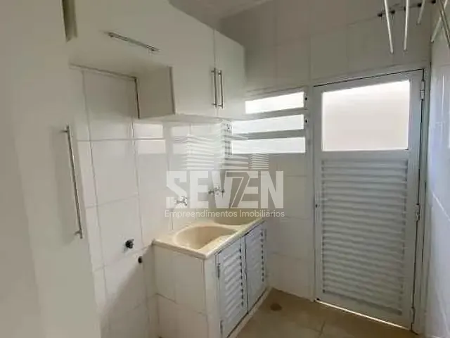 Casa com 360m² 4 quartos e 7 banheiros, para alugar, no bairro Residencial Villaggio III em Bauru