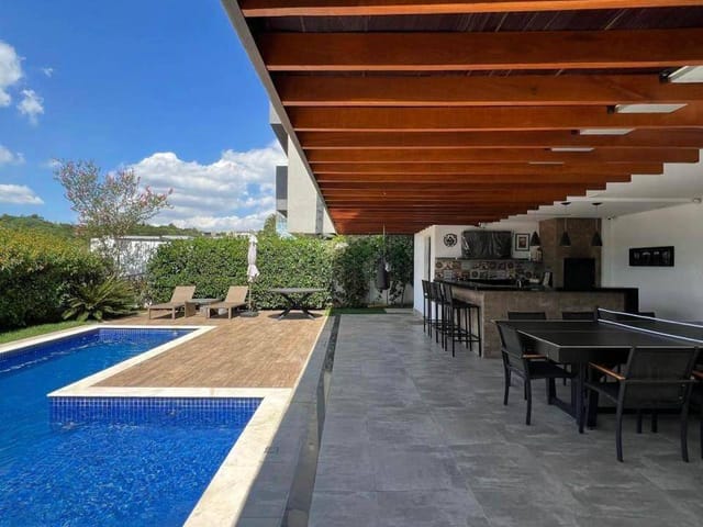 Casa com 465m² 4 quartos e 6 banheiros, à venda, no bairro Alphaville em Santana de Parnaíba