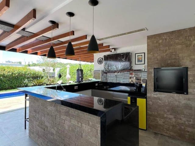 Casa com 465m² 4 quartos e 6 banheiros, à venda, no bairro Alphaville em Santana de Parnaíba