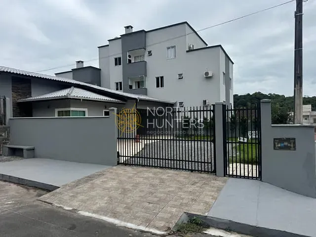 Casa com 150m² 3 quartos e 3 banheiros, à venda, no bairro João Costa em Joinville