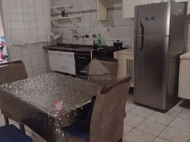 Casa com 254m² 3 quartos e 1 banheiro, à venda, no bairro Jardim Santista em Mauá