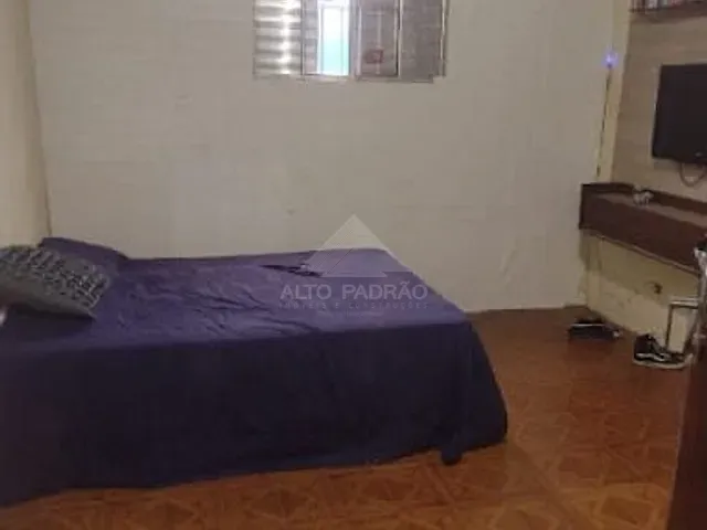 Casa com 254m² 3 quartos e 1 banheiro, à venda, no bairro Jardim Santista em Mauá