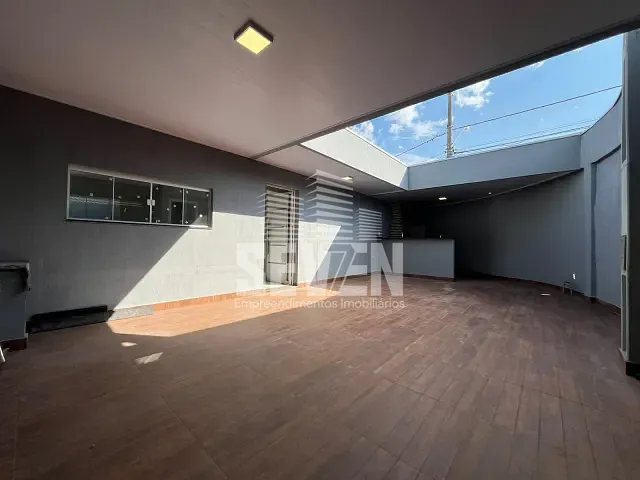 Casa 2 quartos e 2 banheiros, à venda, no bairro Vila Giunta em Bauru